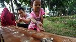 Ada Permainan Tradisional di Taman Tomang Rawa Kepa, Seru Banget!