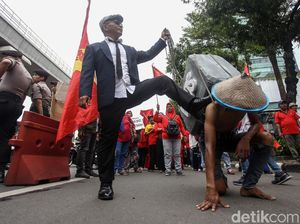 Aksi Teatrikal Warnai Demo BPJS di Kemenkes