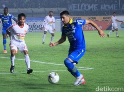 Maung Bandung sempat kesulitan mencetak gol di babak pertama.