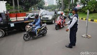 Dinas Perhubungan DKI Jakarta memberlakukan Sistem Satu Arah pada Jalan RM Margono Djoyohadikoesoemo untuk mengurangi titik kemacetan.
