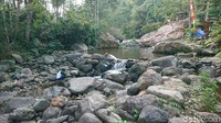 Saat ini wisata alam Durensari mulai banyak dikunjungi wisatawan dari berbagai daerah hingga mancanegara. Mereka terkesan dengan konsep wisata alam serta aneka permainan tradisional di sini. (Adhar Muttaqin/detikcom)