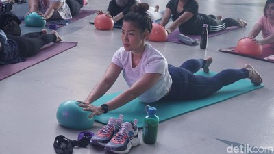 Melatih Balance dengan Yogalates, Kombinasi Yoga dan Pilates