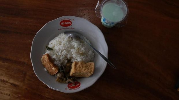 Wuih! Ada Sarapan Gratis Buat Mahasiswa Fisipol UGM Sebelum Ujian