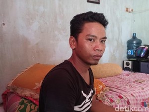 Warga Depok Nyaris Tewas Dipatuk Kobra Gegara Injak Buntut Saat Renovasi WC