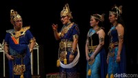 BP Jamsostek menggelar sebuah perhelatan menarik yaitu sosialisasi program dan manfaat melalui sebuah pertunjukan seni budaya berjudul Ketoprak BP Jamsostek - sinergi dalam harmoni untuk pekerja Indonesia unggul.