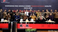 Agus Rahardjo Cs memamerkan berbagai pencapaian selama 4 tahun memimpin lembaga antirasuah itu.
