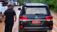 Jokowi menjelaskan, nantinya ada tim yang menentukan lokasi Istana Kepresidenan di ibu kota negara yang baru. Yang jelas, saat ini ia sudah melihat medan di lokasi. Foto: Andhika Prasetia/detikcom