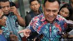 Senyum Firli Bahuri cs Saat Mulai Masa Pengenalan di KPK