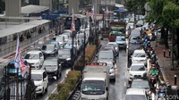 Selain itu, kemacetan juga terjadi Tol Jakarta Outer Ring Road (JORR) dan Tol Tanjung Priok.