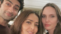 Kumail akan beradu peran dengan Salma Hayek dan Angelina Jolie dalam film tersebut. Dok. Instagram/kumailn