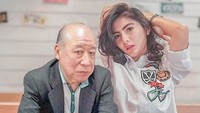 Foto tersebut bukanlah kali pertama Angela Lee mengedit dirinya dengan bintang film dewasa Jepang itu. Dok. Instagram/angelalee87