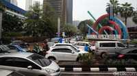 Selain di Jalan Rasuna Said, dihimpun detikcom pukul 16.10 WIB, Selasa (17/12/2019), kemacetan terjadi Tol Tomang (Masuk ke Dalam Kota dari Tol Tangerang dan sebaliknya). Tol Dalam Kota Cikampek arah Tomang juga macet.