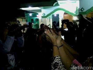Penjelasan Soal Pohon Bisa Menangis Seperti yang Heboh di Pekalongan