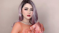 Jenita pun mengaku butuh usaha keras untuk menyiapkan mentalnya menghadapi perceraian. Dok. Instagram/jenitajanet