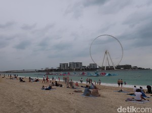 Ada Pantai Khusus Bikini di Pulau Buatan Dubai