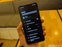 Dark Mode di ColorOS 7 Gelapkan Semua Aplikasi Pihak Ketiga