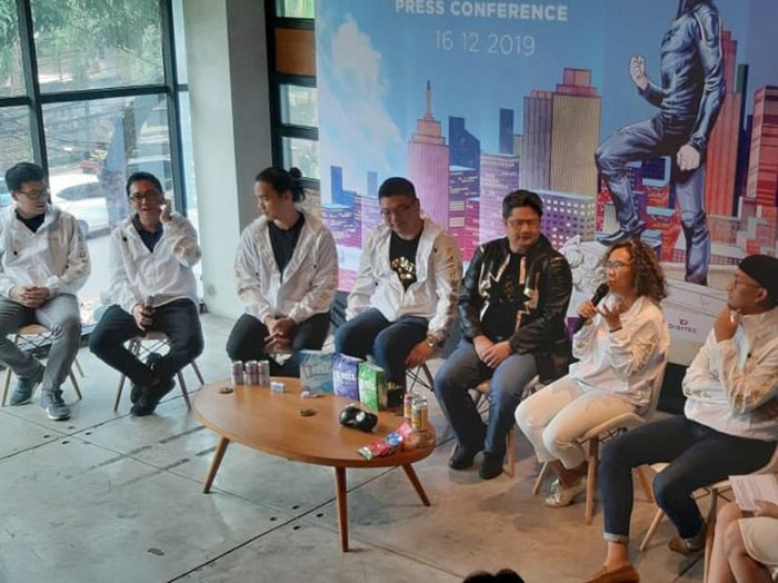 Rumah produksi, PT Satria Dewa Studio (SDS) siap memproduksi sebuah mahakarya film Satria Dewa Gatotkaca yang melegenda di Indonesia. Gimana hasilnya?