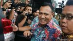 Senyum Firli Bahuri cs Saat Mulai Masa Pengenalan di KPK