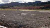 Kondisi bandara di perbatasan ini tak semegah di kota-kota besar.