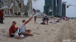 Foto: Pantai Bikini di Pulau Buatan Dubai