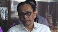 Selain Arif Wibowo, rencananya KPK juga akan memeriksa mantan Direktur Strategi, Pengembangan Bisnis dan Manajemen Risiko PT Garuda Indonesia Judi Rafijantoro, SM Service Quality Assurance PT Garuda Indonesia Prijastono Purwanto, dan mantan Direktur Utama PT Garuda Indonesia Emirsyah Satar.