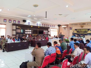 Libur Nataru, Polres Probolinggo Atensi Exit Tol Paspro Leces