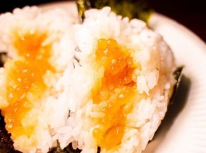 Oishii! Kini Ada Onigiri Isi Boba dengan Sensasi Pecah di Mulut
