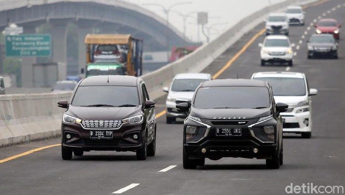 Jalan Tol Jakarta-Cikampek II (Elevated) jadi perbincangan. Kondisi jalan yang bergelombang disebut sejumlah pengemudi membuat mual dan pusing.