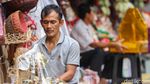 Geliat Pedagang Parcel Natal di Barito