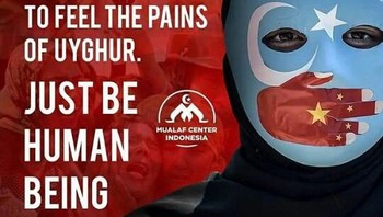 Dari Mualaf Center ada meme menyentuh, cukup jadi manusia untuk merasakan penderitaan Uighur (Twitter)