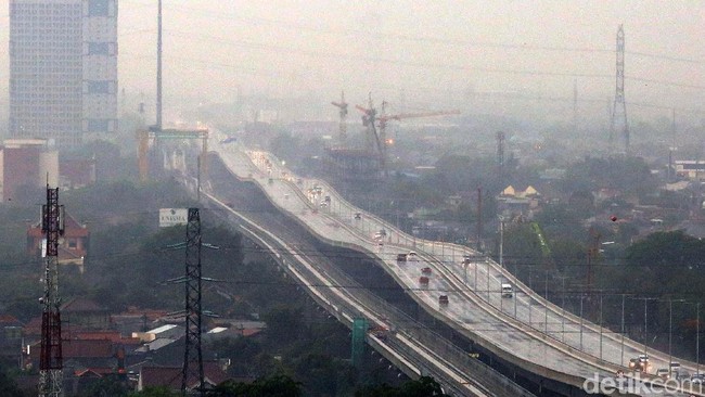 Tol Japek Layang Bikin Pusing, Moge & Mobil Mewah Selundupan Terbongkar
