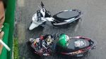 Potret Motor-motor Tenggelam Saat Banjir di Depan Plaza Senayan