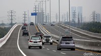 Pertama adalah saat melakukan putaran gas pada mobil, baik saat menurunkan atau membejeknya jangan lakukan secara agresif.