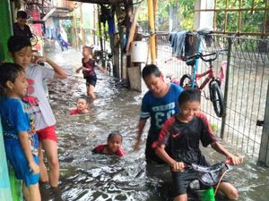 Permukiman di Tebet Barat Jaksel Banjir Usai Diguyur Hujan Deras