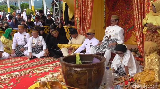 Festival Maradika Mamuju Sempat Ricuh Gara-gara Protes Gala'gar Pitu