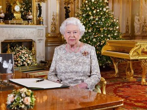 Inggris Lockdown, Ratu Elizabeth II Harus Menata Rambutnya Sendiri