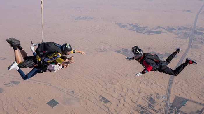 Sky Diving di Dubai