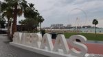 Foto: Pantai Bikini di Pulau Buatan Dubai