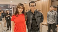 Nah, kalo yang sama Mas Wishnutama editan bukan Angela Lee? Dok. Instagram/angelalee87