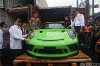 Ini Mobil Mewah dan Moge Selundupan yang Berhasil Digagalkan