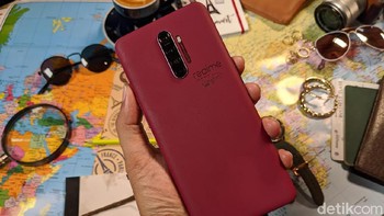 Realme X2 Pro Master Edition didesain oleh Naoto Fukasawa. Foto: Adi Fida Rahman/detikINET