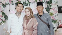 Belum lama ini Young Lex membuat pernyataan yang menghebohkan dengan mengatakan istrinya, Eriska Nakesya hamil di luar nikah. Dok. Instagram/eriskanakesya