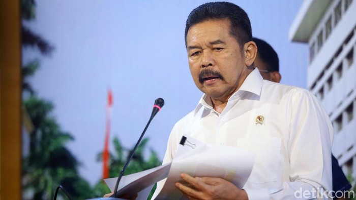 Jaksa Agung ST Burhanuddin bicara terkait kasus Jiwasraya. Kasus itu pun kini tengah dalam tahap penyidikan dan diduga mengarah pada tindak pidana korupsi.