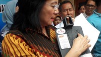 Selama ini industri kecil-menengah yang membuat cangkul kesulitan bahan baku. Sehingga impor. Kita sudah fasilitasi kemitraan antara industri besar dan IKM untuk meningkatkan produksi dan kualitas cangkul agar mampu memenuhi kebutuhan dalam negeri, kata Dirjen Industri Kecil, Menengah dan Aneka (IKMA) Kementerian Perindustrian, Gati Wibawaningsih,  saat memantau kegiatan produksi cangkul di salah satu IKM di Kelurahan Wirogunan, Kecamatan Purworejo,Pasuruan, Rabu (18/12/2019).