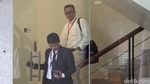 Tak Ditahan KPK, Begini Ekspresi Eks Pejabat Waskita Karya