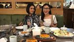 Hobi Makan Bareng Teman-teman, Jenita Janet Paling Suka Makanan Jepang