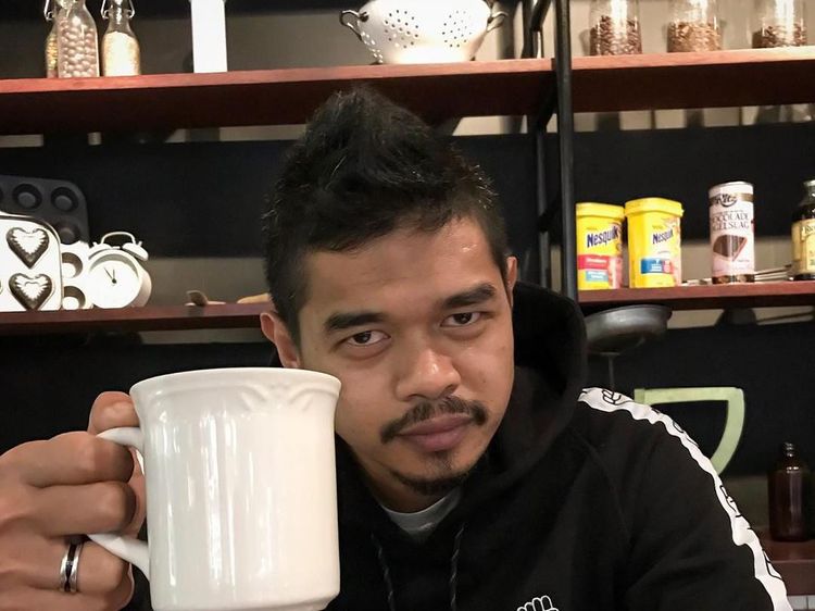 Pensiun dari Sepak Bola, Intip Aktivitas Bambang Pamungkas Saat Kulineran