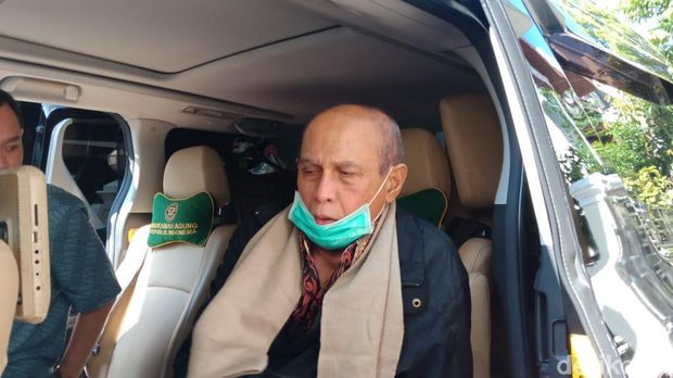 Tinggalkan Kediaman, Kivlan Zen Menuju PN Jakpus untuk Jalani Sidang
