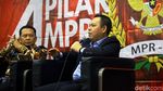 Ekspresi Bamsoet Saat Bicara Soal Amandemen UUD 1945
