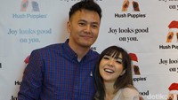 Gisel dan Wijin makin tak ragu buat tampil mesra di depan publik. Seperti potret keduanya menghadiri sebuah acara di kawasan Jakarta Pusat, Rabu (18/12/2019).  Foto: Noel/detikHOT